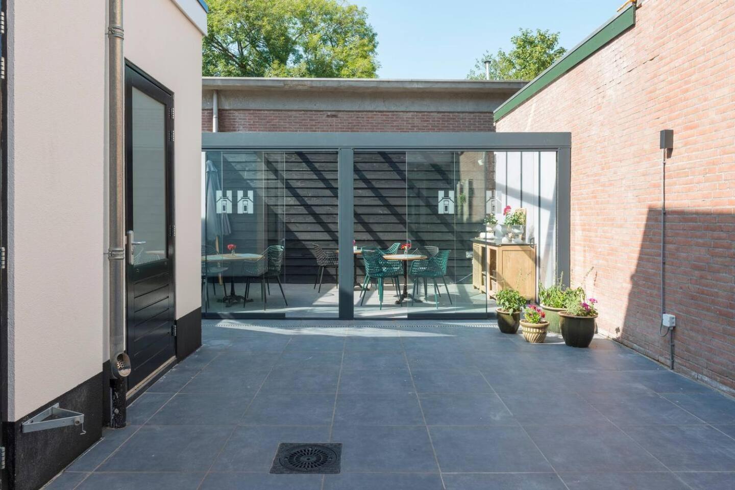 Harmony At The Location * Tilburg